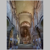 Bologna, photo Federica.tamburini.75 , Interno della chiesa dei Santi Vitale e Agricola.jpg